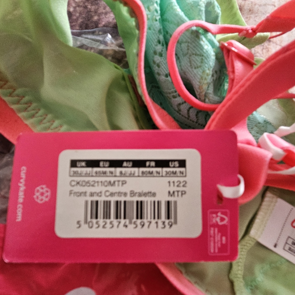 Curvy Kate Front Close Bralette - Picture 6 of 6